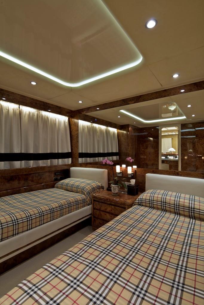 OBSESION - Twin cabin
