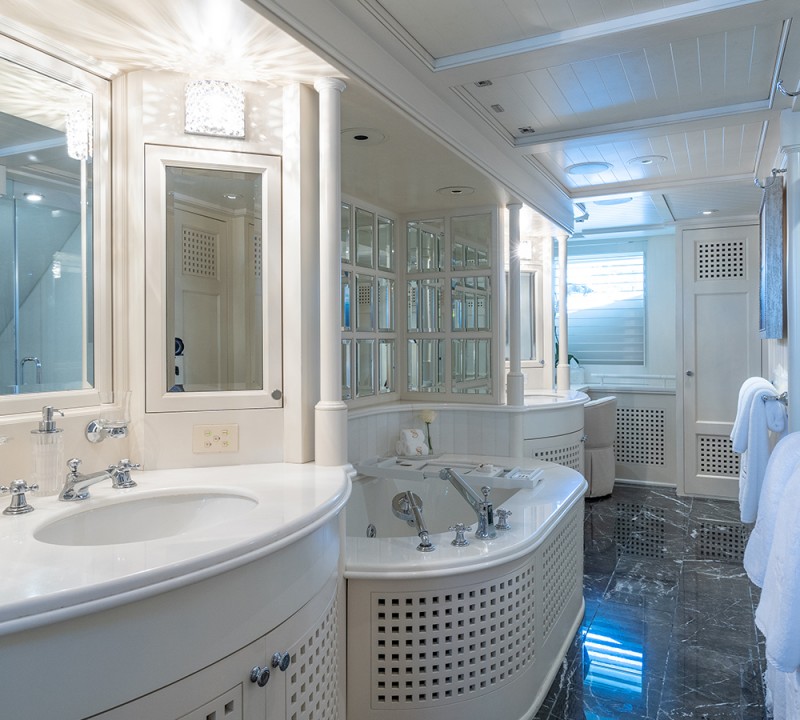 Master Suite - Bathroom