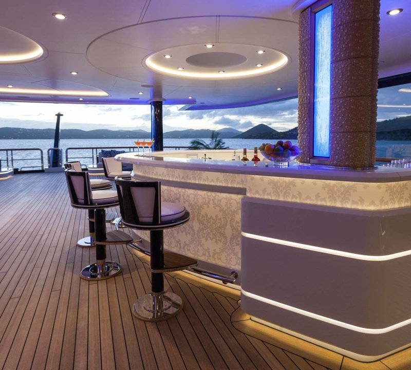 Owners Bar