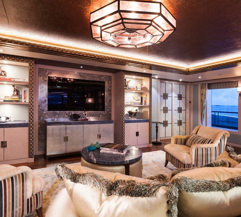 Owners Deck Lounge