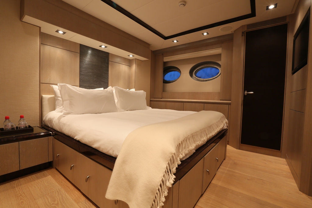 PJ135 PLUS TOO - Double Cabin 2