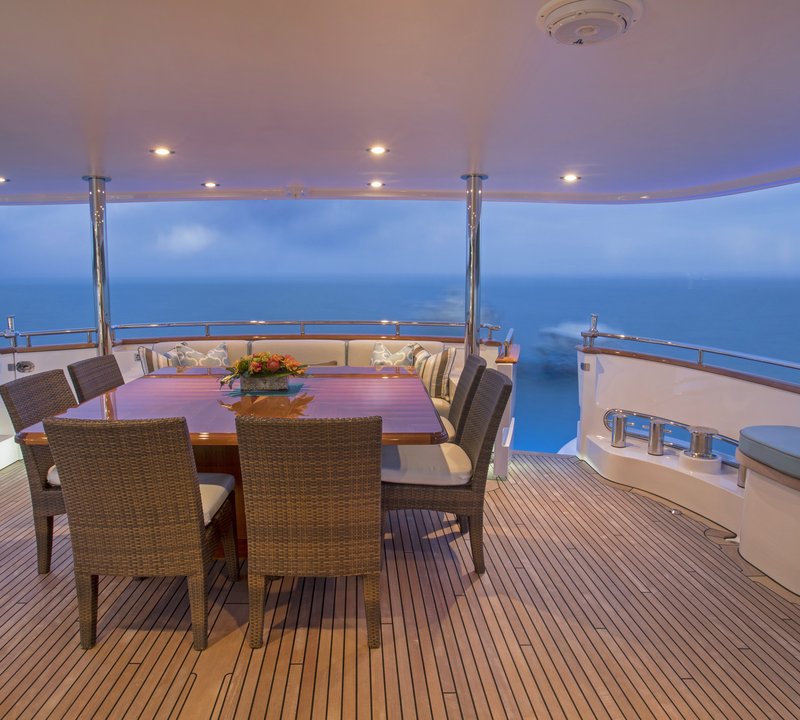 Aft Deck Alfresco Dining