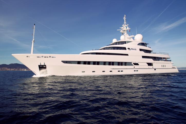 Pegaso superyacht - side view
