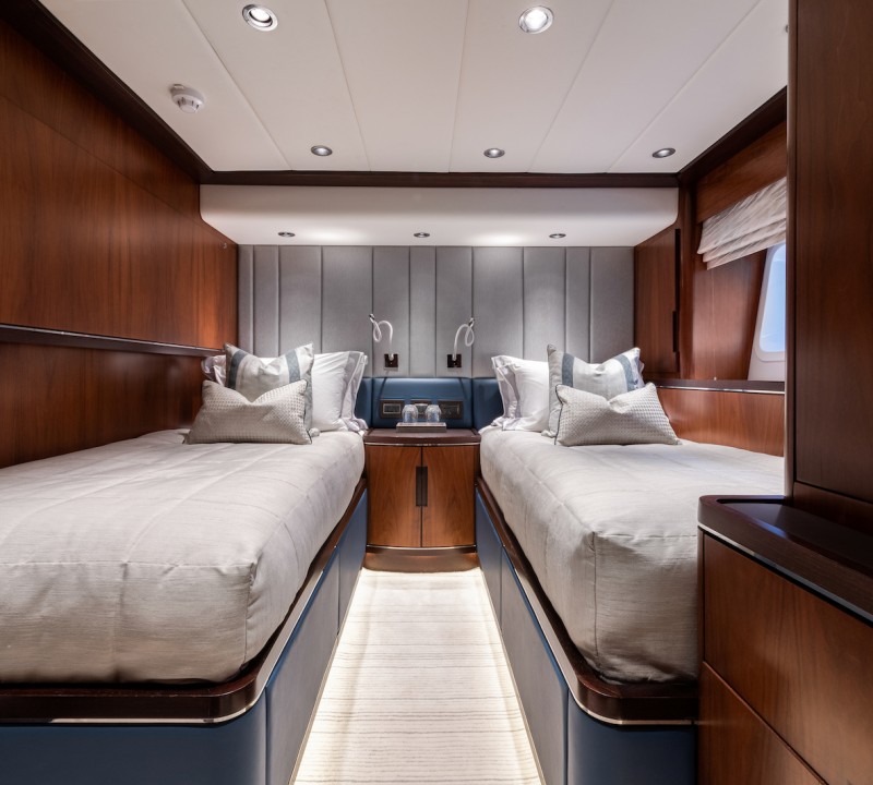 Port Fwd Twin-Stateroom
