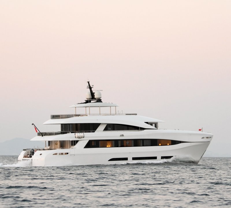 Power Catamaran Quaranta