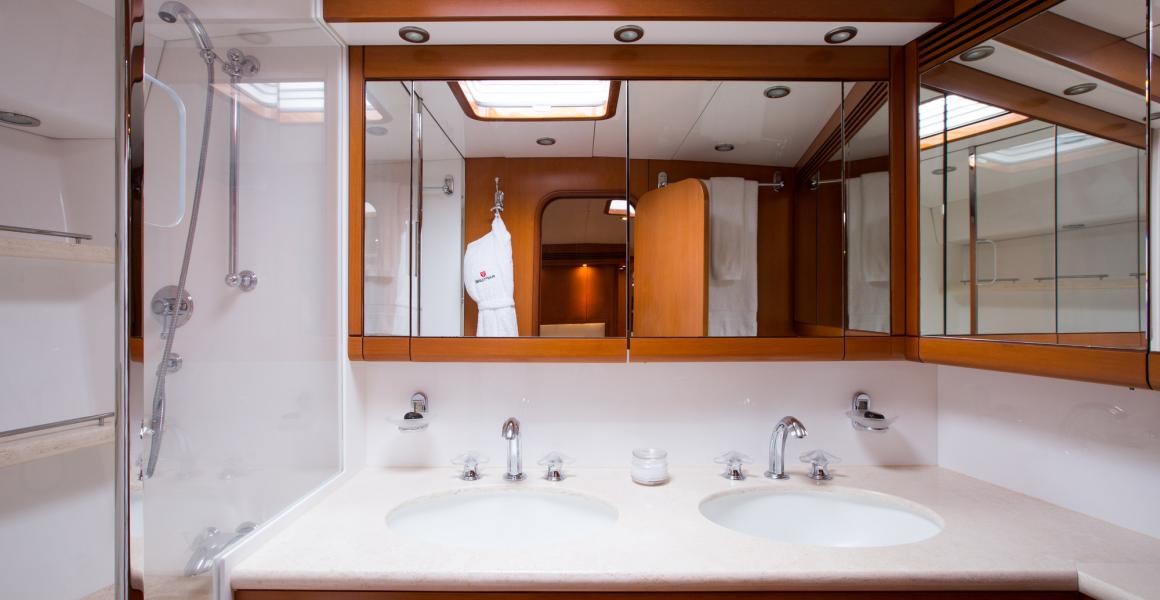 Private Ensuite SY RAPTURE