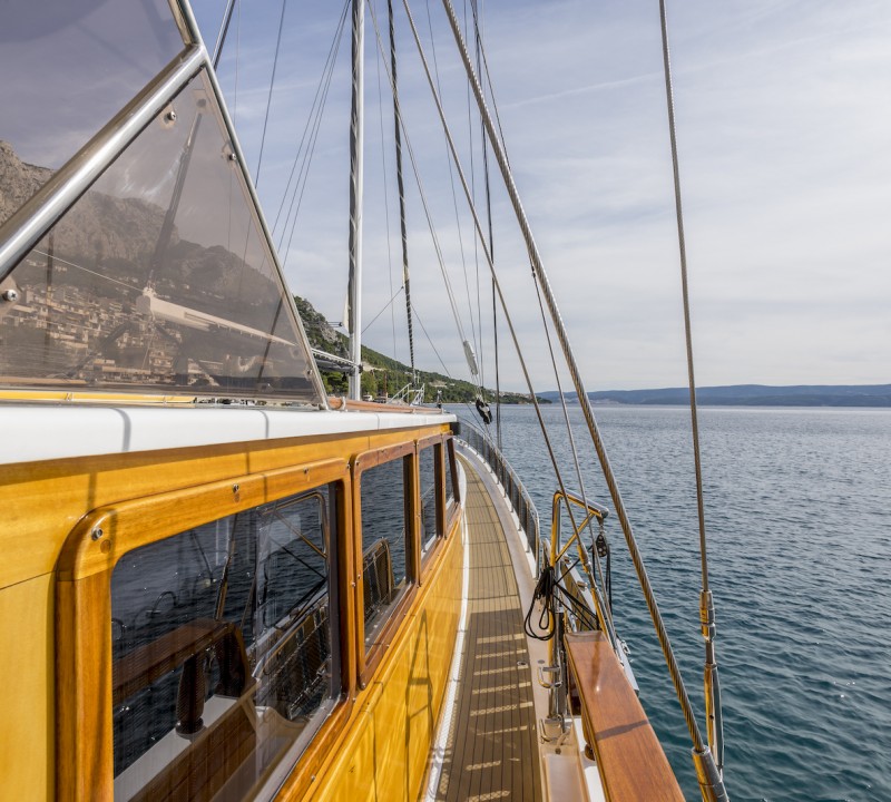 Side Deck