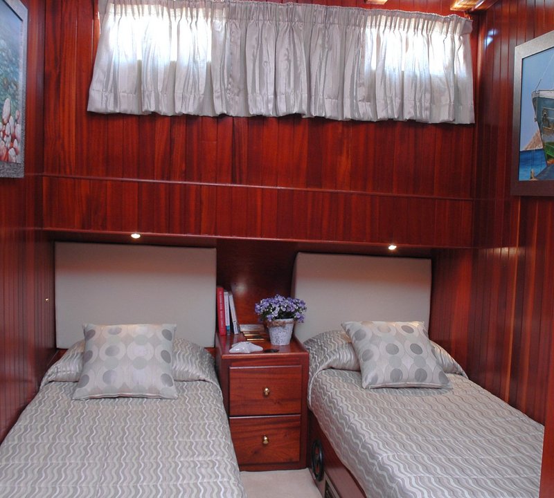 Twin Cabin