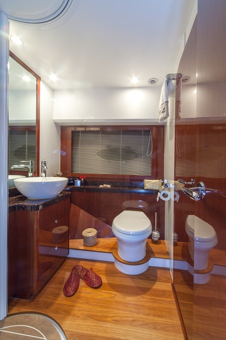 SASSY - Guest ensuite