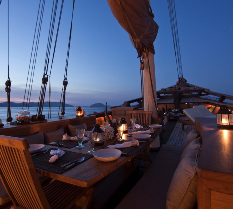 SI DATU BUA Prepares For An Evening Meal