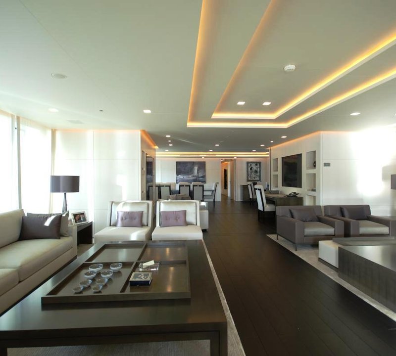 SIREN - The Main Saloon 2