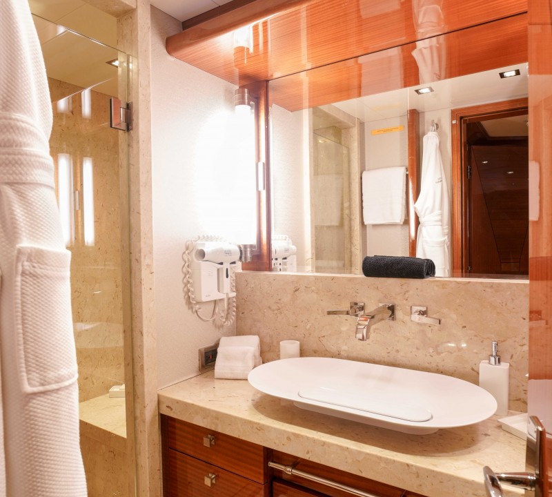 Twin Cabin Ensuite