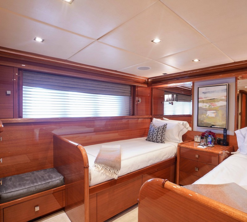Twin Cabin
