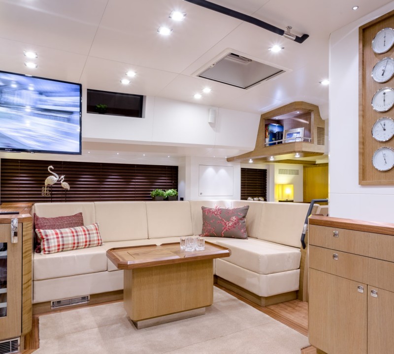 Main Salon Lounge