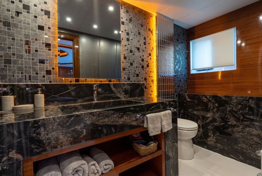 Ensuite bathroom