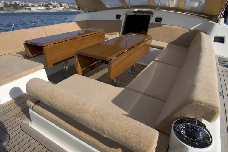 Sail Yacht DHARMA - Cockpit Seating