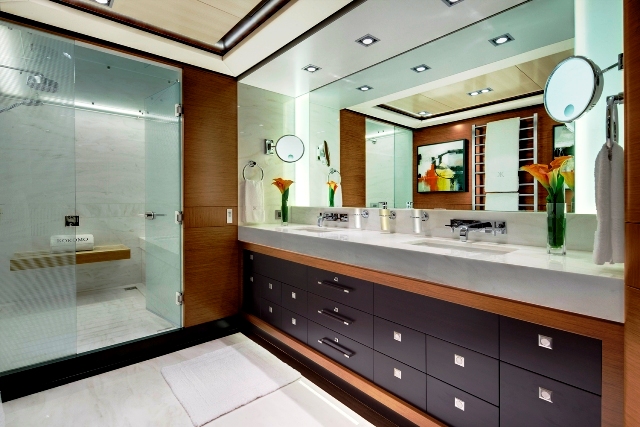 Sailing Yacht Kokomo III - The Master Ensuite Bathroom 2