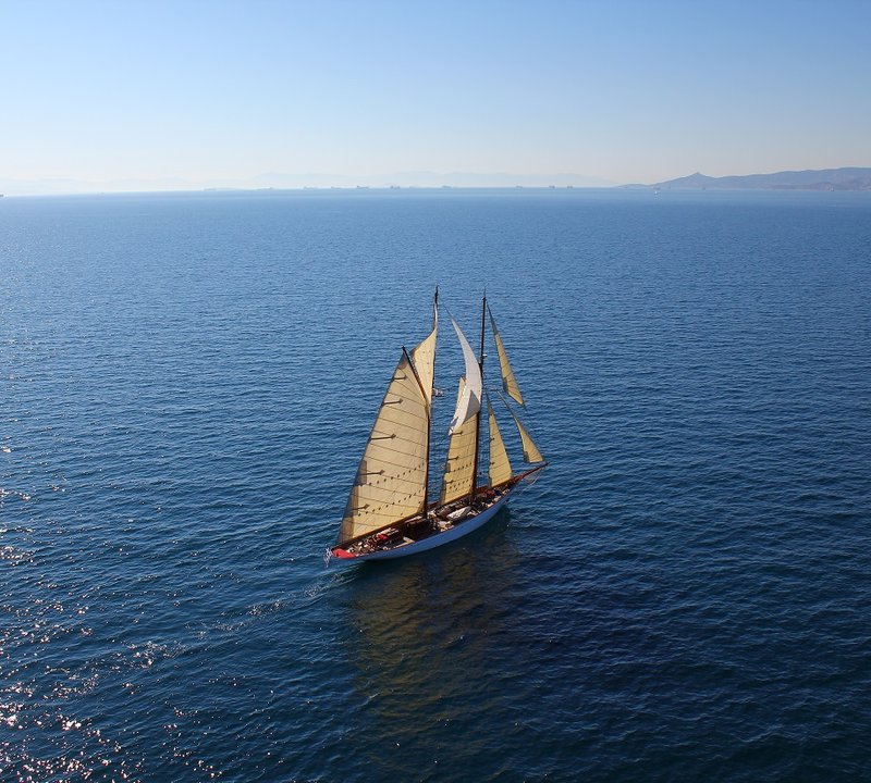 Sailing Yacht Aello