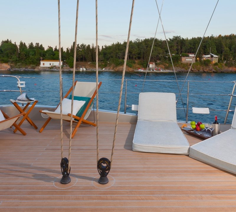 Sailing yacht Merlin -  On Deck