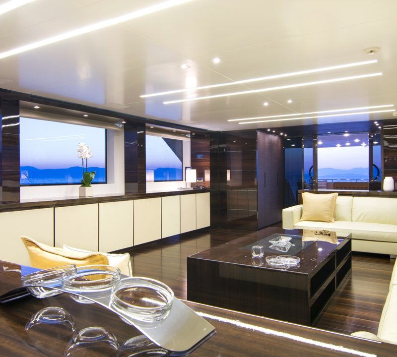 Salon View Aft
