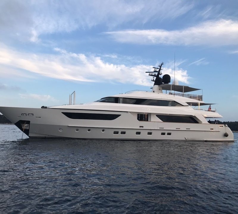 San Lorenzo Yacht AWOL -  Main