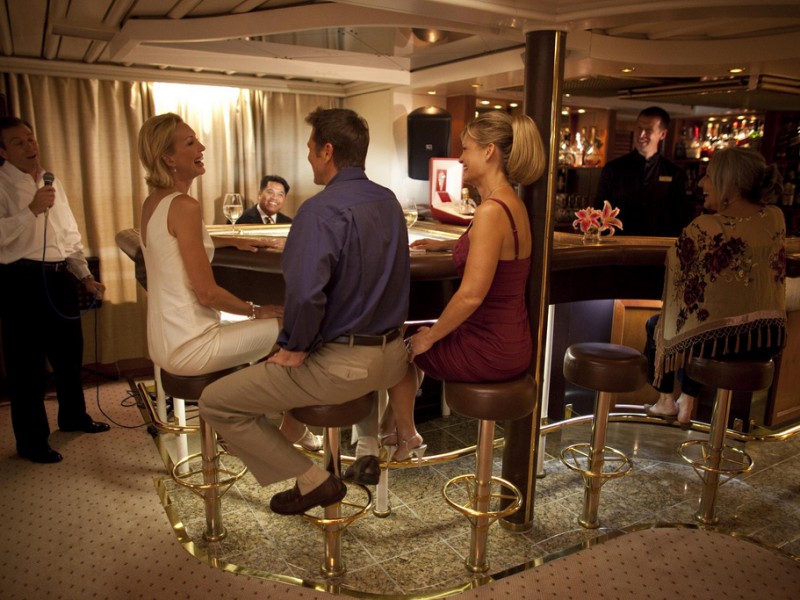 Sea Dream superyacht - Piano Bar