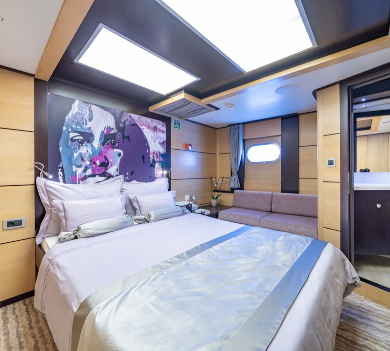 Selma Double Cabin