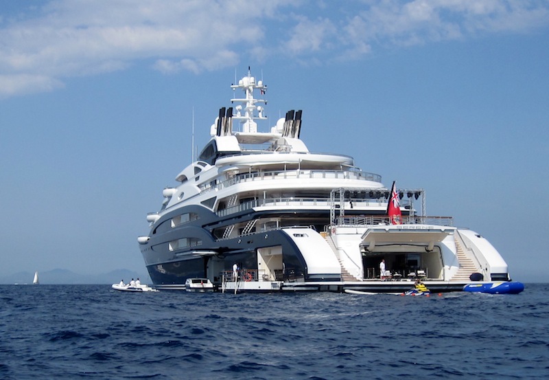 Serene superyacht -aft view