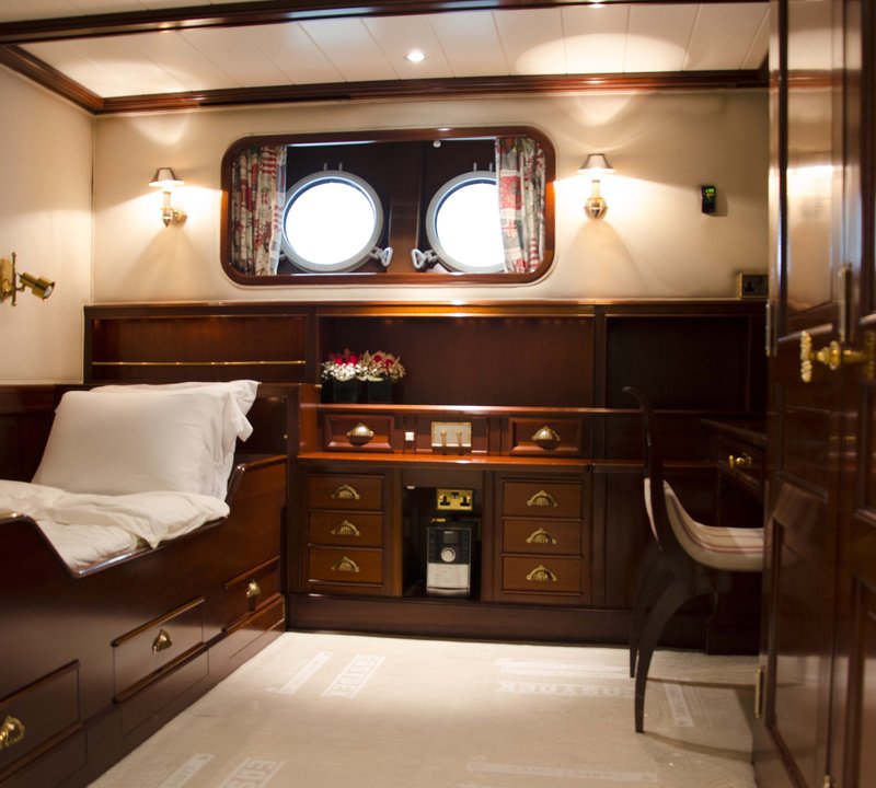 Single Cabin