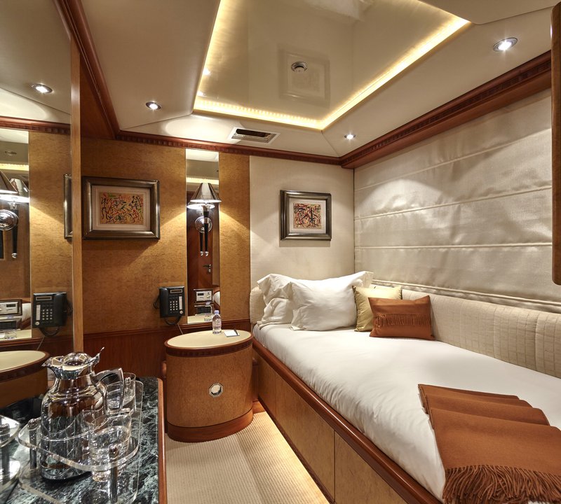 Single Guest Cabin