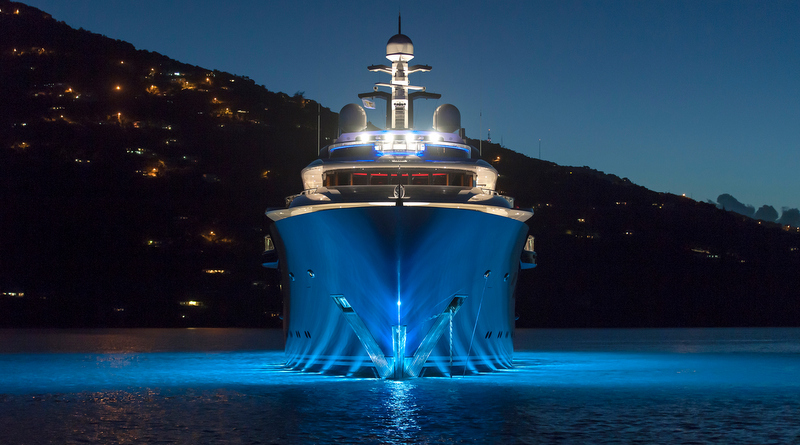 Solandge superyacht - front view - Photo by Klaus Jordan