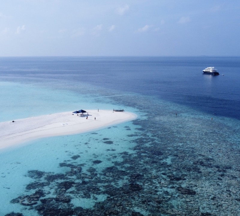 Spectacular Maldives And SAFIRA Yacht
