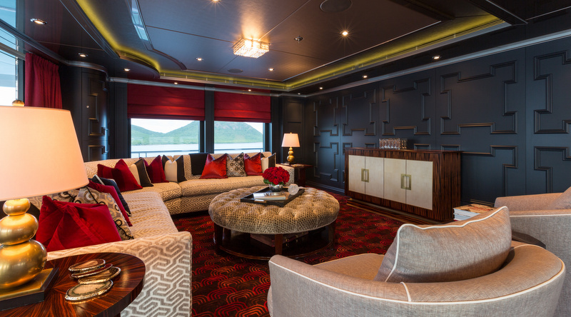 Super yacht INVICTUS - Skylounge - Photo by Jeff Brown