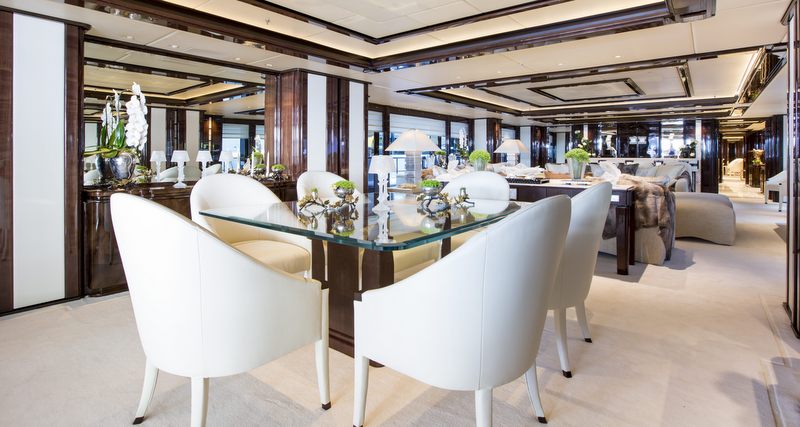 Super yacht Illusion V - Dining