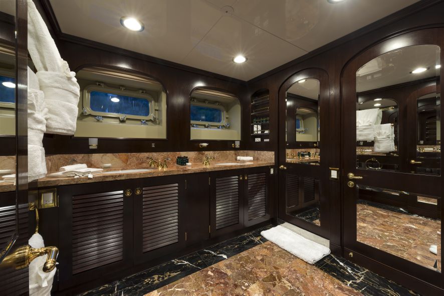 Super yacht THE WELLESLEY - Cabin ensuite