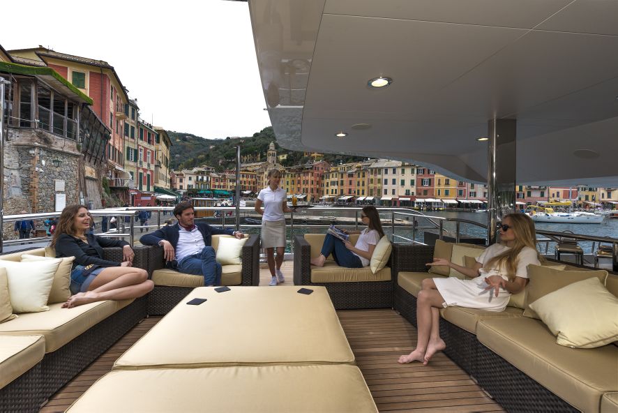 Super yacht THE WELLESLEY - Seating