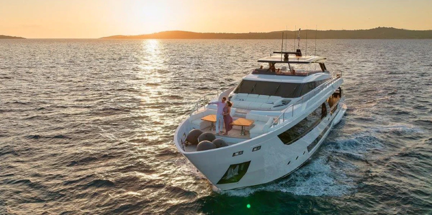 Superyacht B.A.13