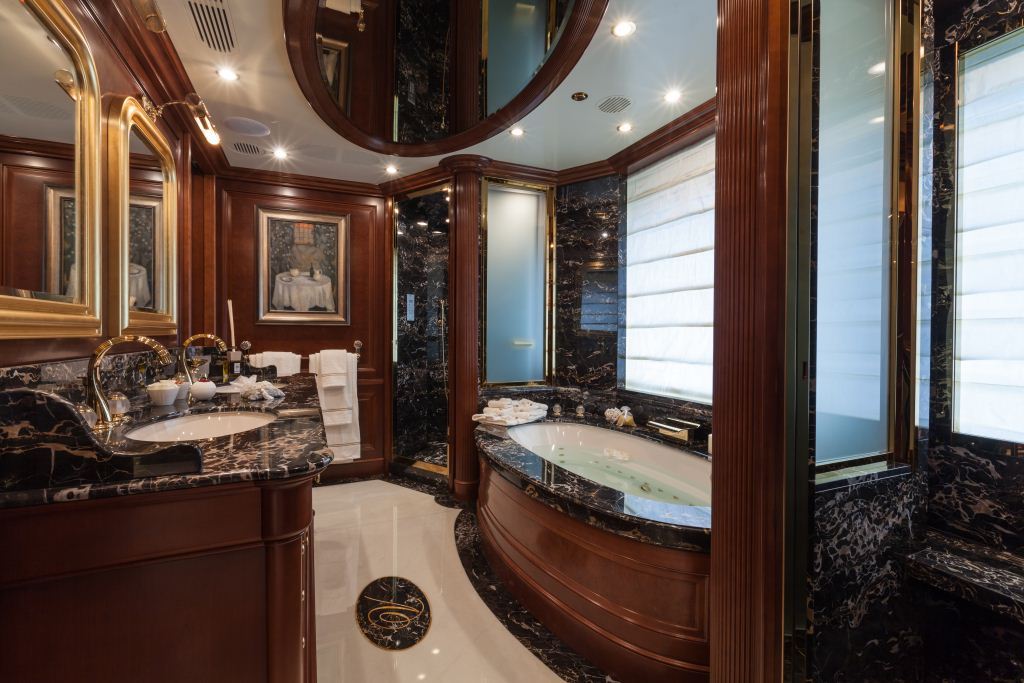 Superyacht PRIDE - Master Ensuite