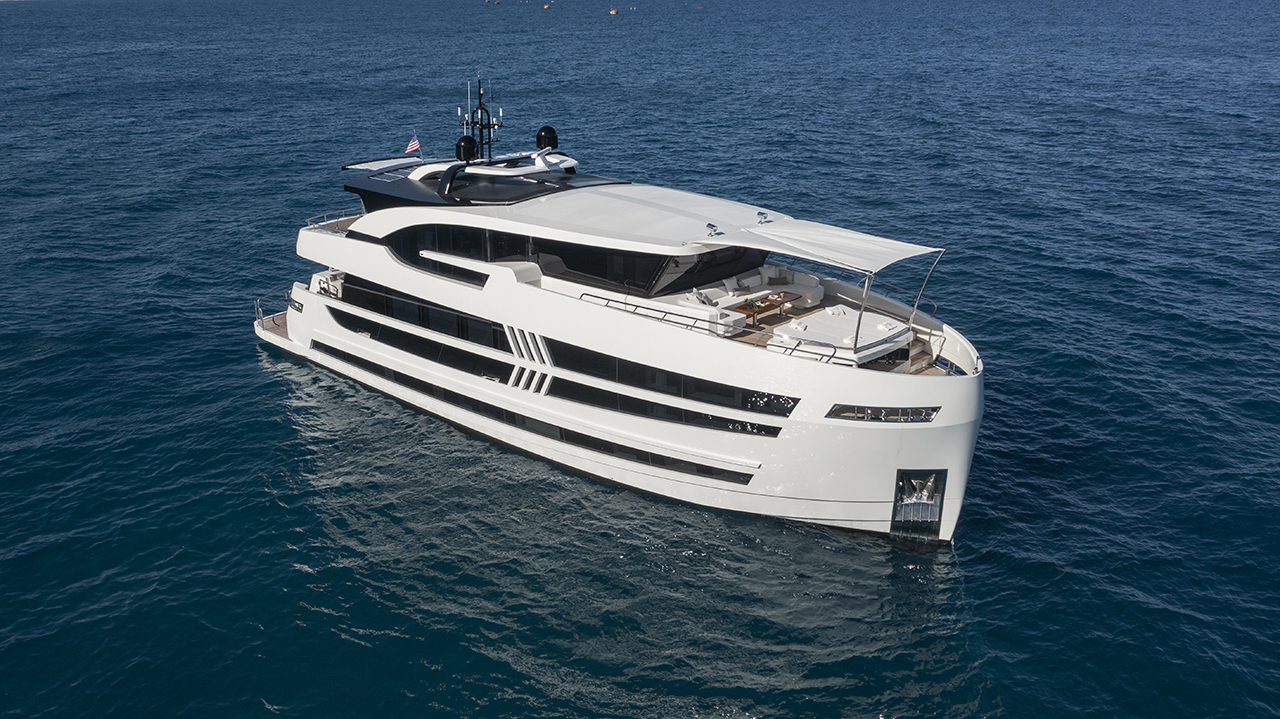 Lazzara Yachts