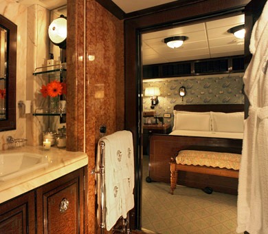 TALITHA - Ensuite