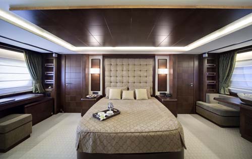Wide Space Master Cabin