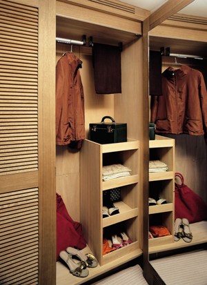 THE SULTANS WAY 001 - The Master Cabin Dressing