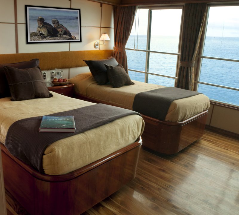 TWIN SUITE