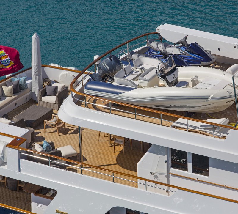 Tender Deck