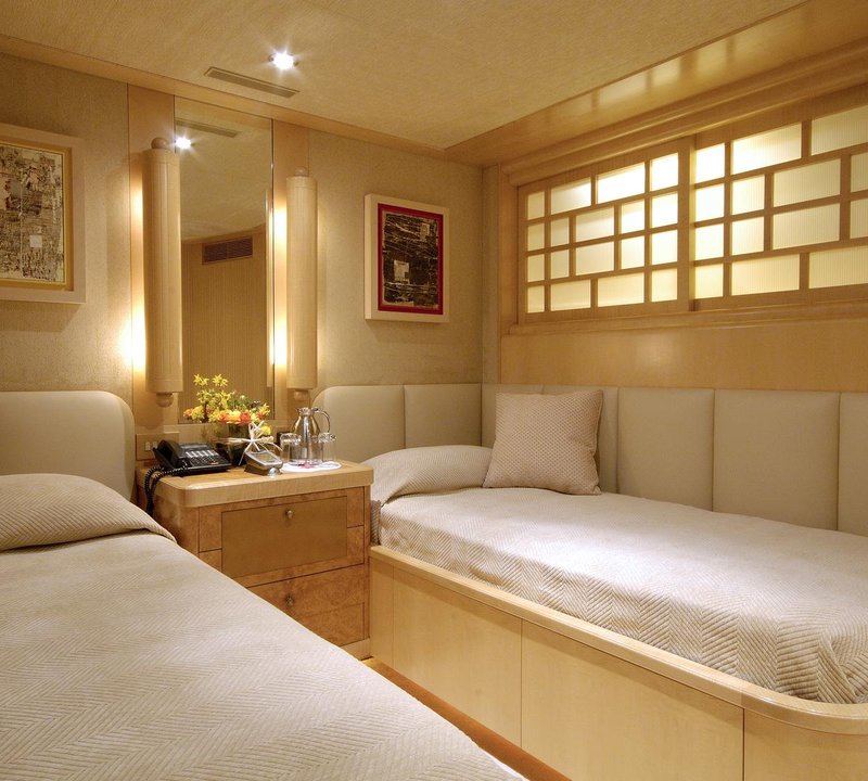 Twin Cabin