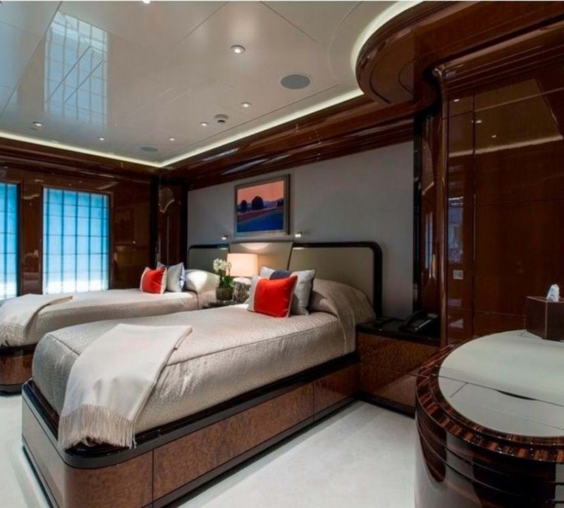 Twin Cabin