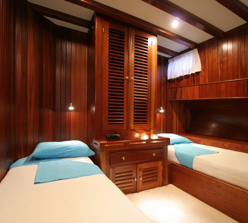 Twin Cabin
