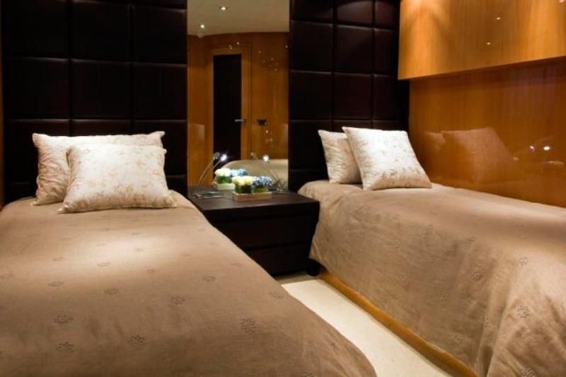 Twin Cabin