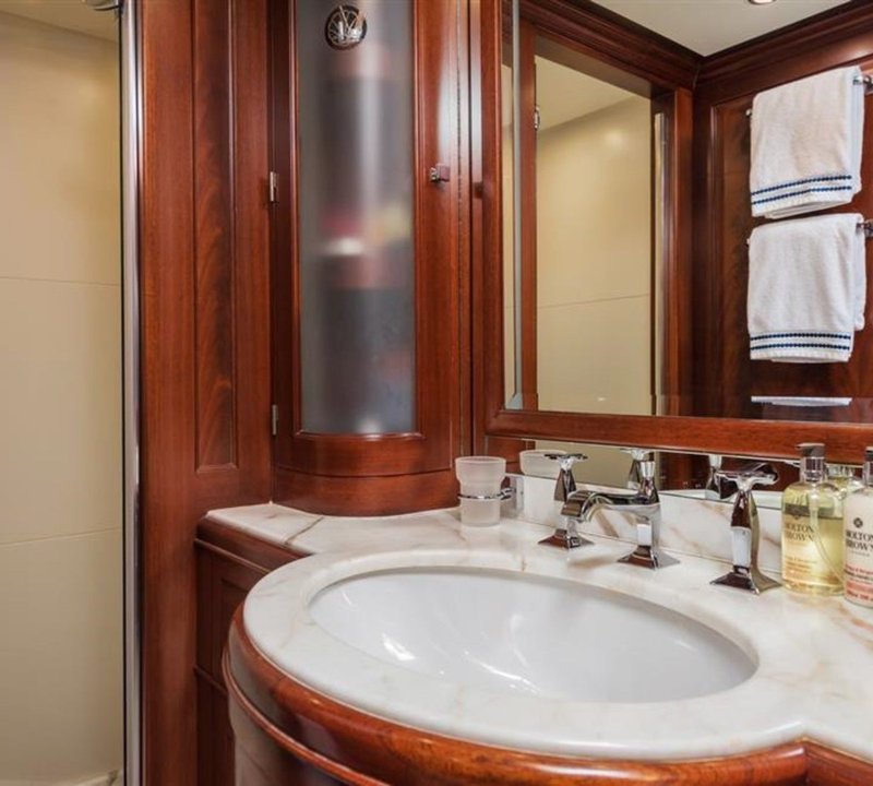 Twin Cabin