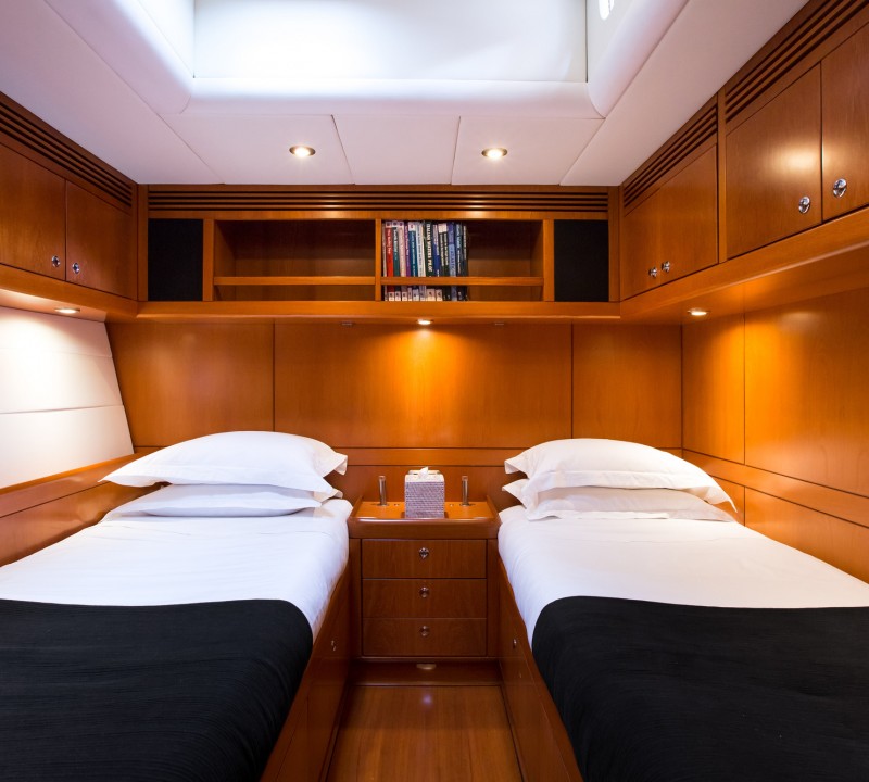 Twin cabin inside SY RAPTURE